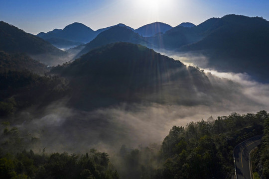 云霧山中