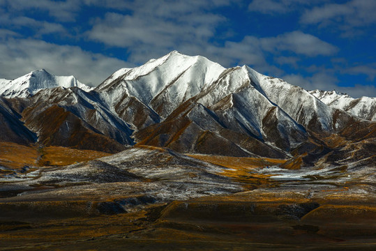 阿尼瑪卿雪山