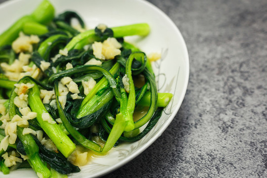 蒜蓉炒菜心