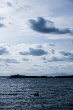 海岸線風(fēng)卷殘云