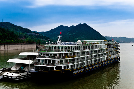三峽郵輪