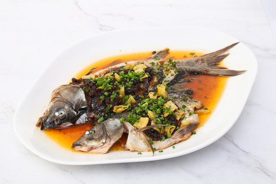 招牌花雕鰣魚