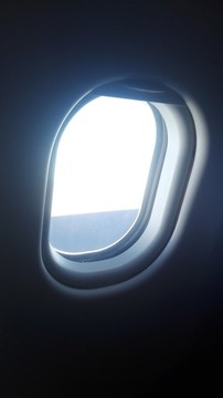 飛機(jī)窗口