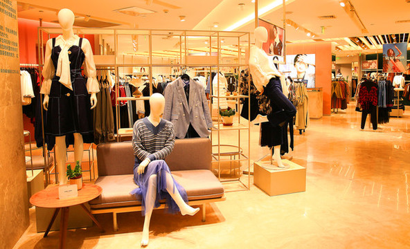 高檔女裝店