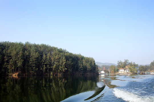 紅寺湖