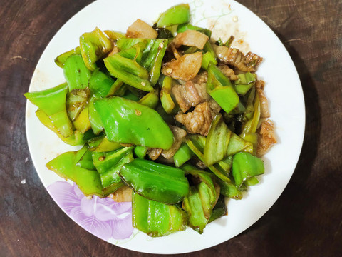 青椒炒肉