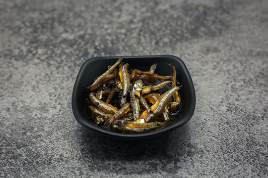 罐頭香魚干