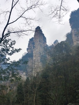 金鞭巖