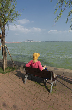 海埂公園休閑美女