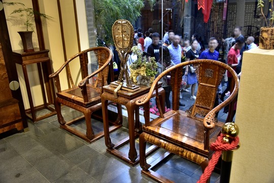 金絲楠木太師椅