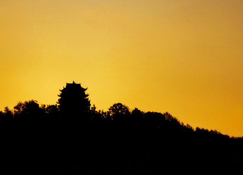 古塔