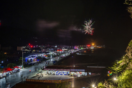 丹東大鹿島夜景