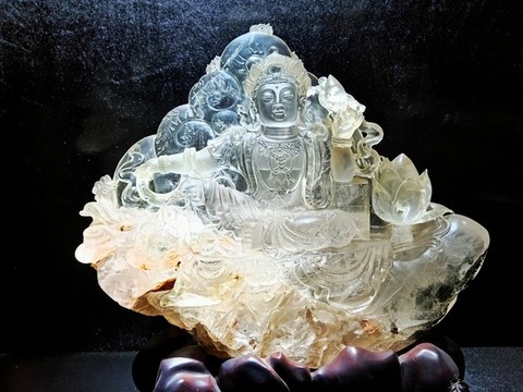 水晶石雕刻藝術(shù)