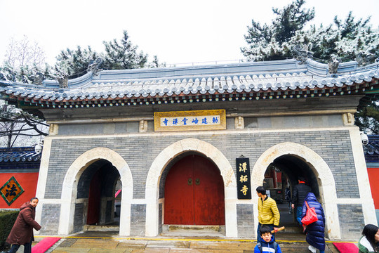 潭柘寺下雪天