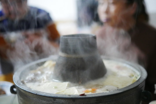 藥膳湯鍋