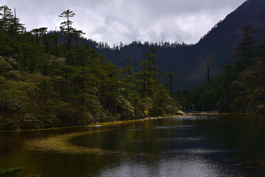 螺髻山高原湖泊森林風(fēng)光