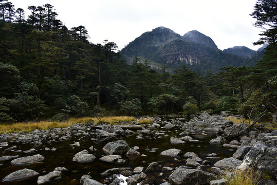 螺髻山高原湖泊森林風(fēng)光