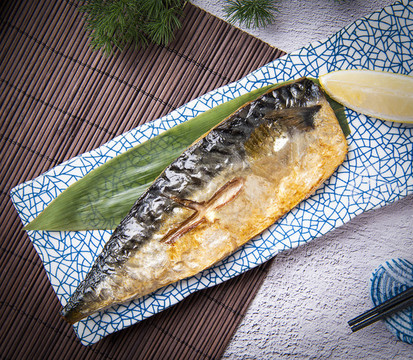 日料香煎鯖魚