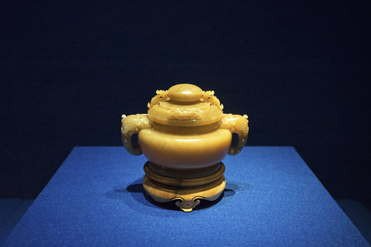 玉雕仿古元爐