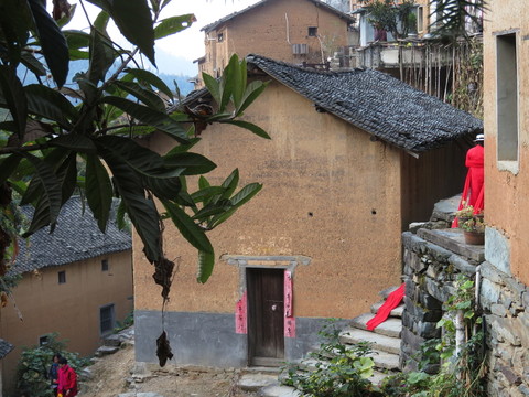 陽(yáng)產(chǎn)土樓