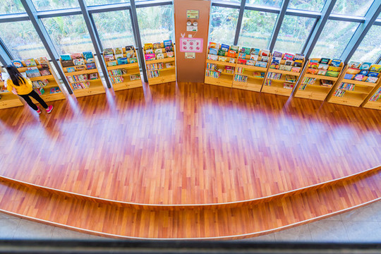 圖書展臺