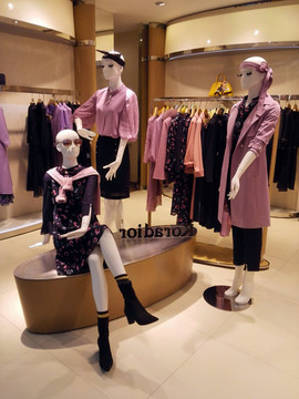 新潮服裝店