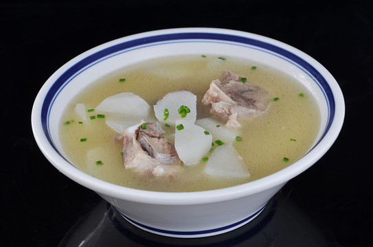 蘿卜排骨湯