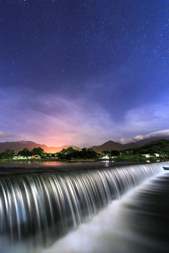 洋公壩夜景