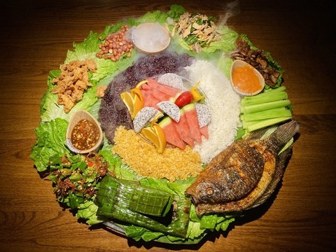 云南傣家手抓飯