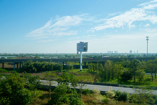 高速路廣告牌