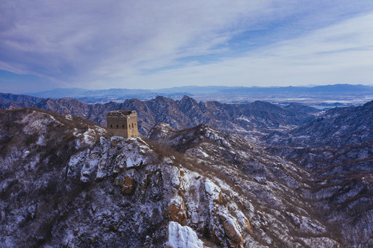 瑞雪照長城