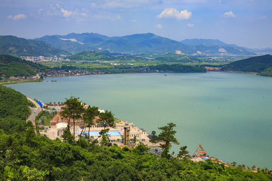 航拍達(dá)蓬山風(fēng)景區(qū)