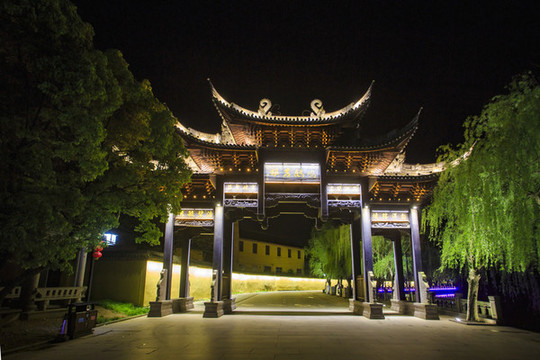 鳴鶴古鎮(zhèn)夜色