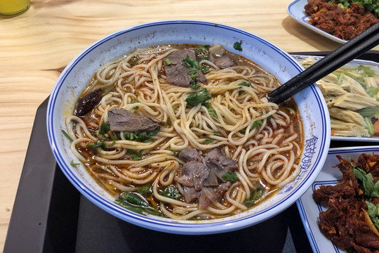 紅燒牛肉面