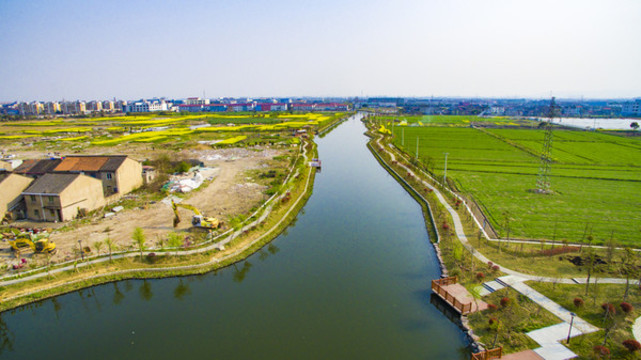 寧波海曙區(qū)古林鎮(zhèn)莊潭河風(fēng)光