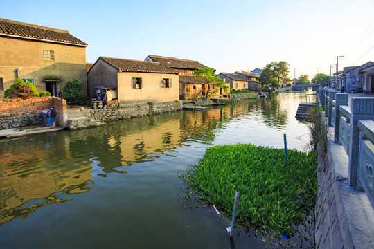 陸家堰村