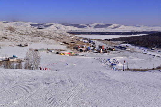 牙克石鳳凰山滑雪場
