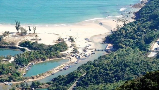 海濱海灣