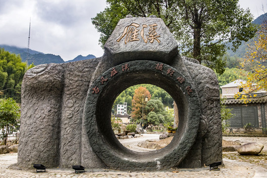相機雕像