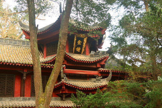 成都藏黃教密宗道場石經(jīng)寺鐘樓