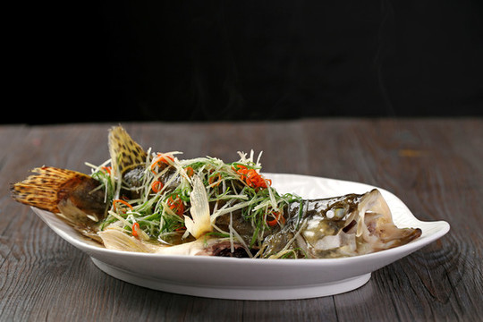 清蒸桂花魚(yú)