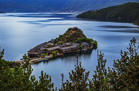 瀘沽湖