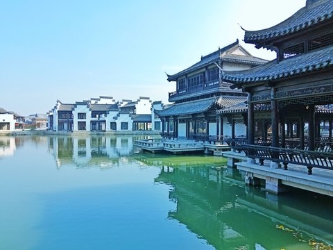 湖景樓閣