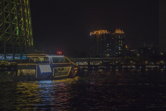 廣州珠江游輪夜景
