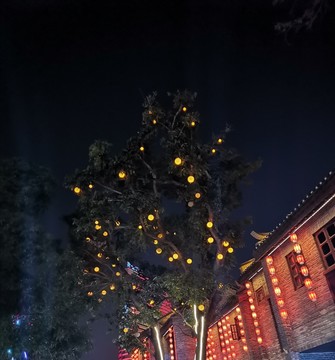街巷夜景