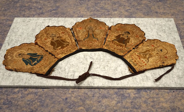 清代刺繡五葉佛冠