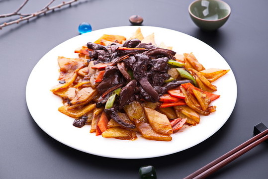 紅蘑土豆片