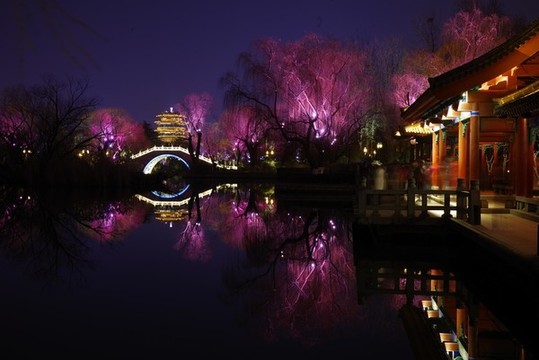 讓濟(jì)南靚起來