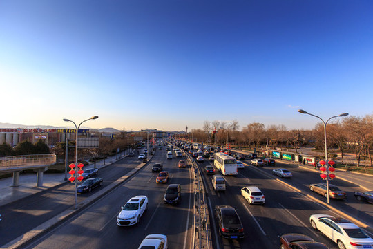 北京海淀區(qū)萬泉河路街景