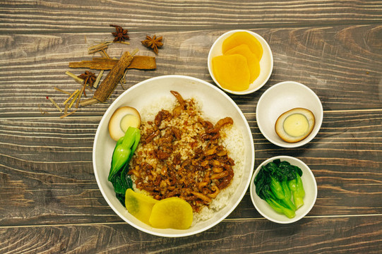 鹵肉飯?zhí)撞? style=